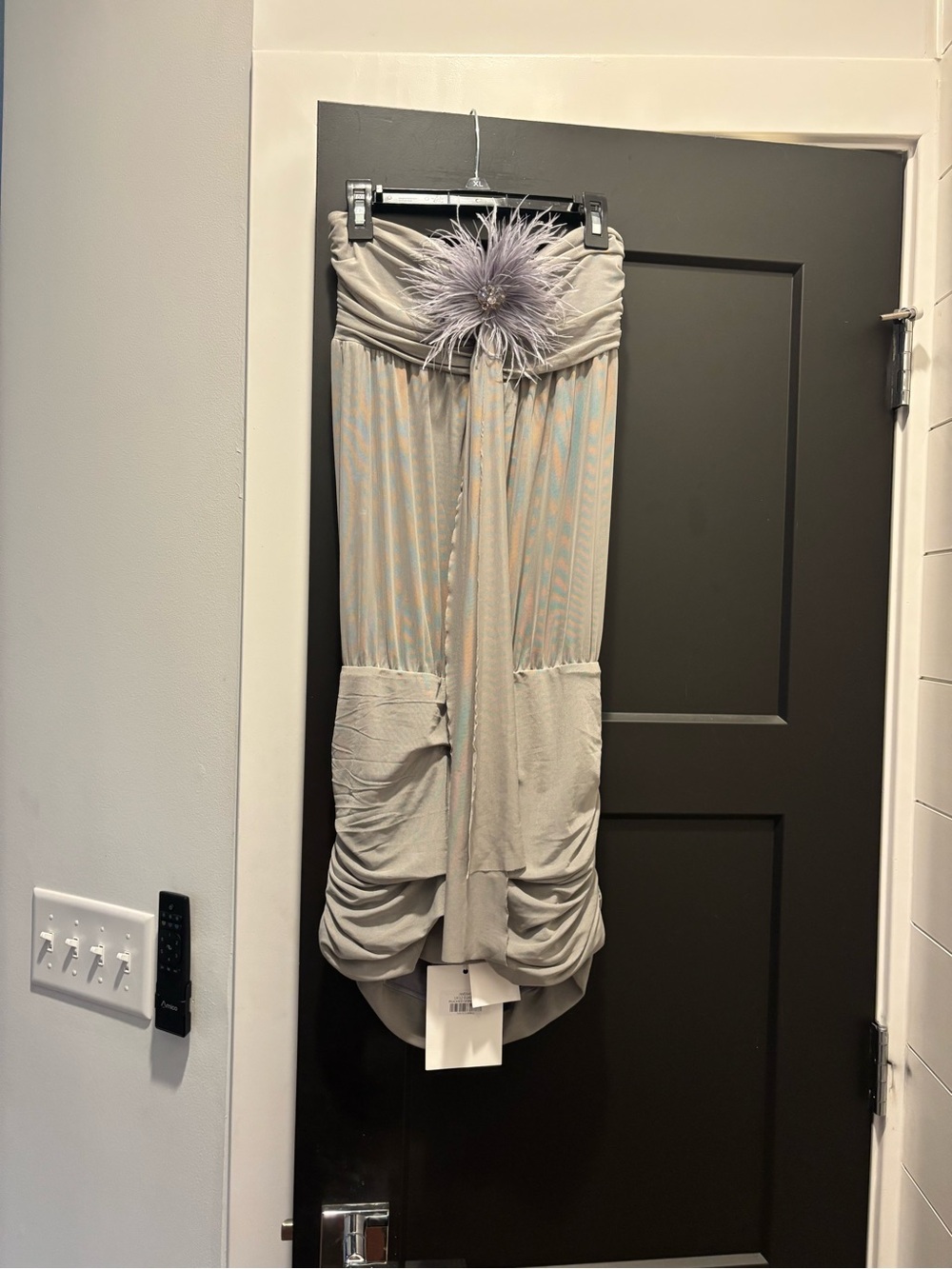 Revolve Jaded London Brunelle Ruched Mini Dress Ostrich Feathers US 8 NWT grey - Picture 7 of 13